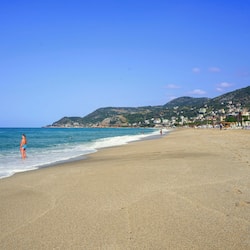 Private beach nearby, beach shuttle, beach cabanas, sun-loungers