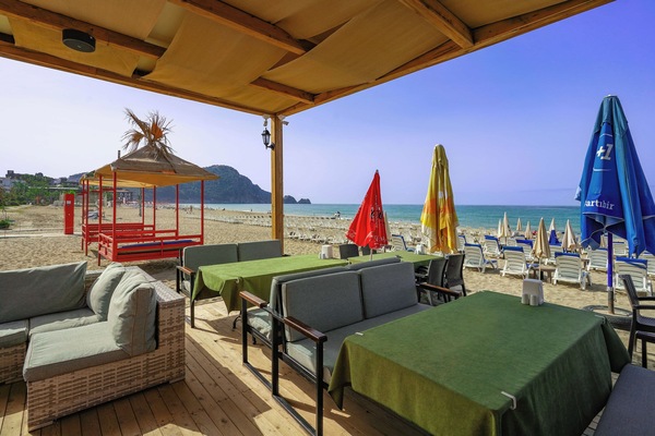 Beach bar