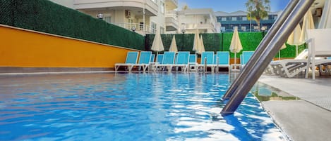 Udendørs pool, liggestole
