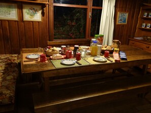 Breakfast area - Hostal La Maison (Pucón)