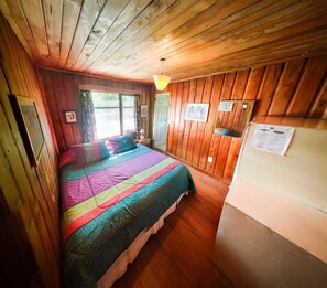 Double Room, Private Bathroom | Free WiFi, bed sheets - Hostal La Maison (Pucón)