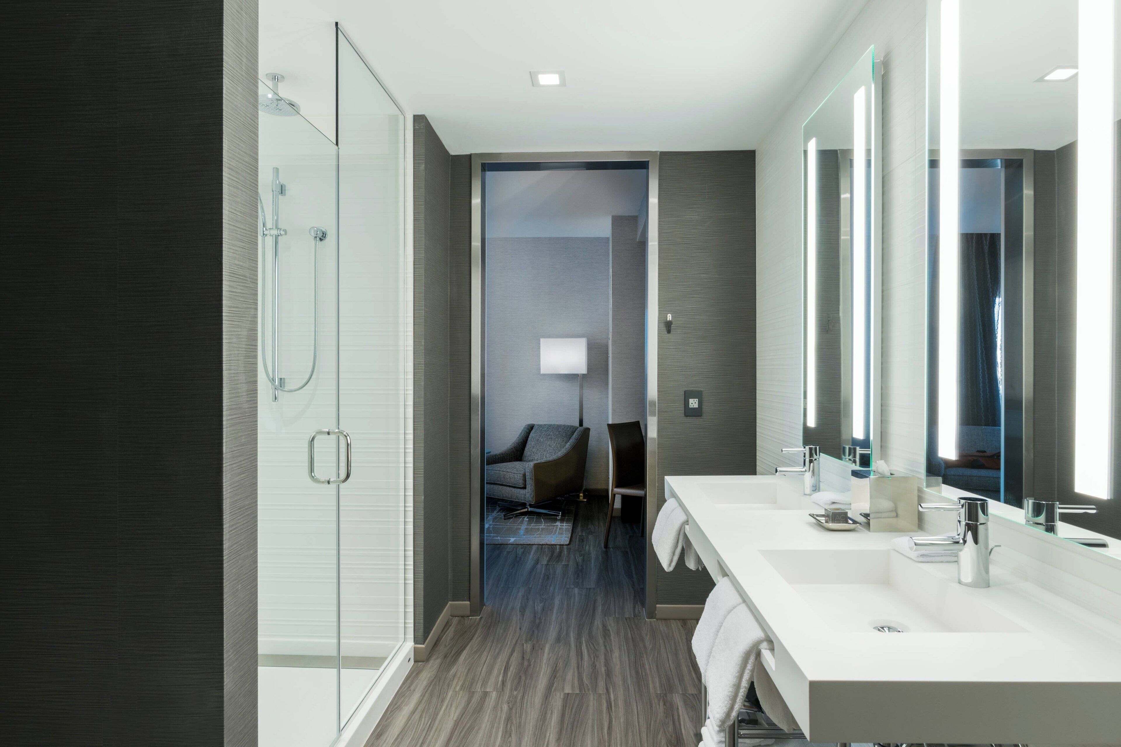 rainfall showerhead, hair dryer, towels