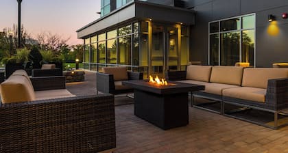 AC Hotel by Marriott Boston Cambridge