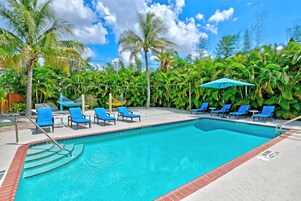 2 outdoor pools, a heated pool