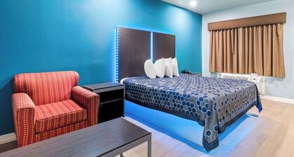 Econo Lodge Inn & Suites Channelview - Houston East