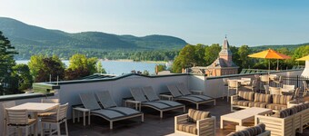 喬治湖萬怡飯店