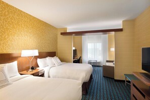 Premium bedding, in-room safe, desk, iron/ironing board - Fairfield Inn & Suites Lancaster East at The Outlets (Lancaster)