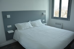 Habitació doble estàndard, vistes al parc | Roba de llit d'alta qualitat, escriptori, wifi gratuïta i roba de llit 