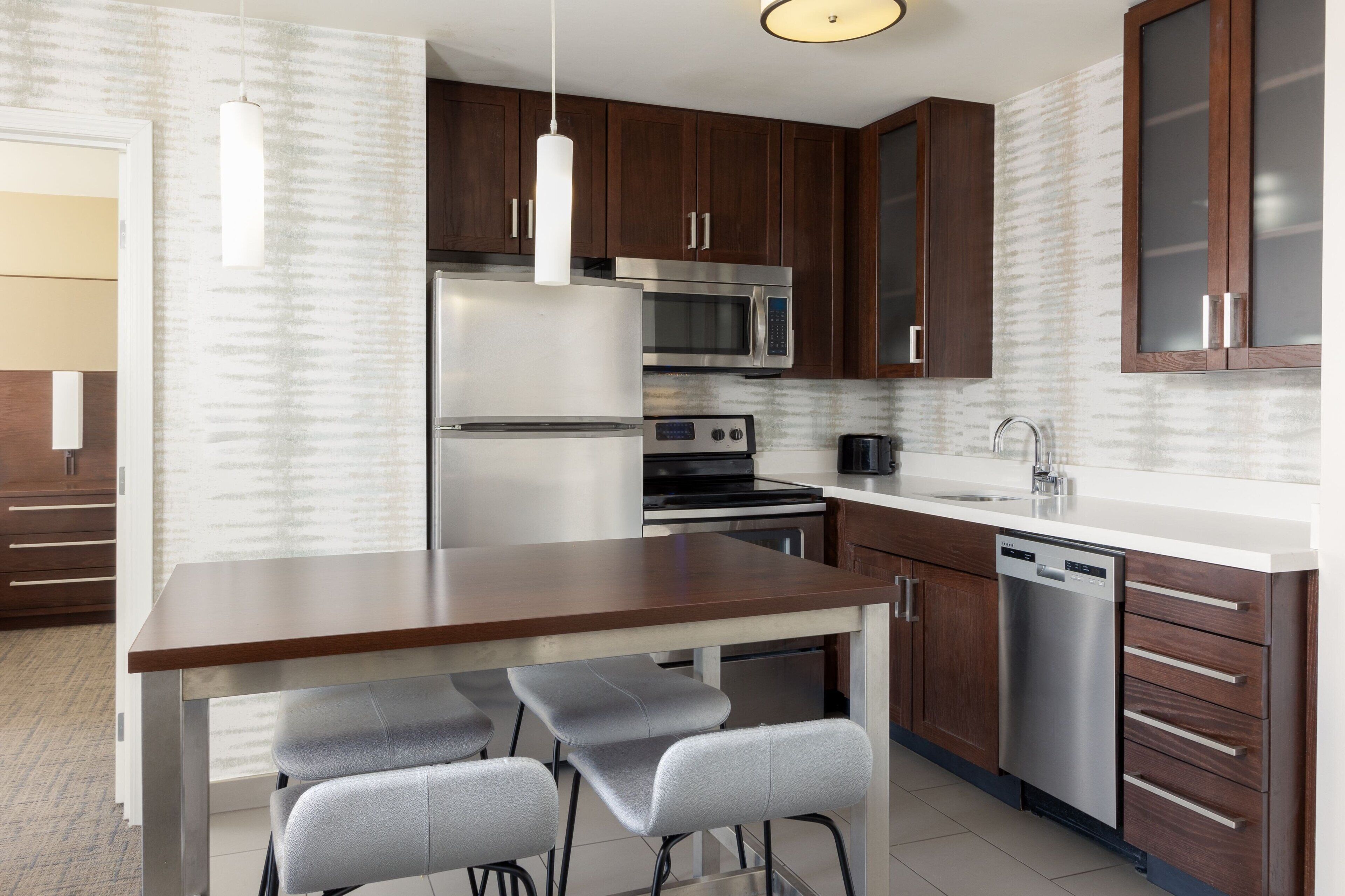 full-sized fridge, microwave, oven, stovetop