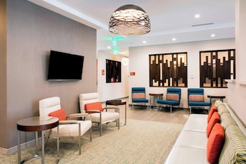 Hotel entrance and lobby at TownePlace Suites by Marriott Miami Homestead