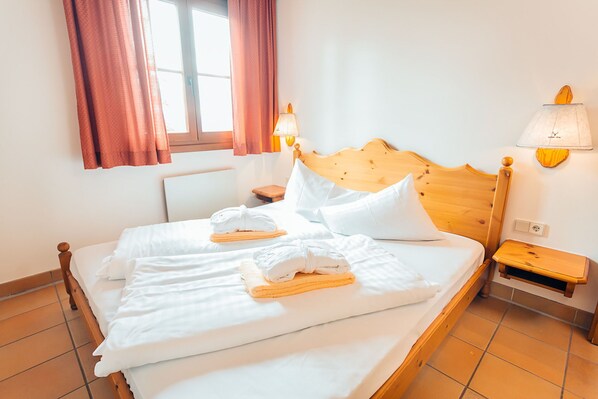 1 bedroom, in-room safe, bed sheets