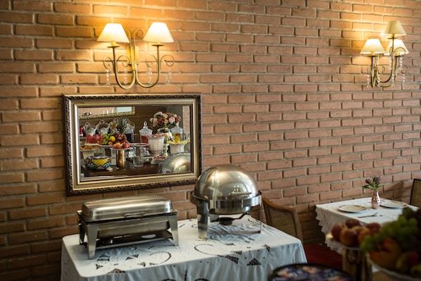 Gratis frukostbuffé varje dag