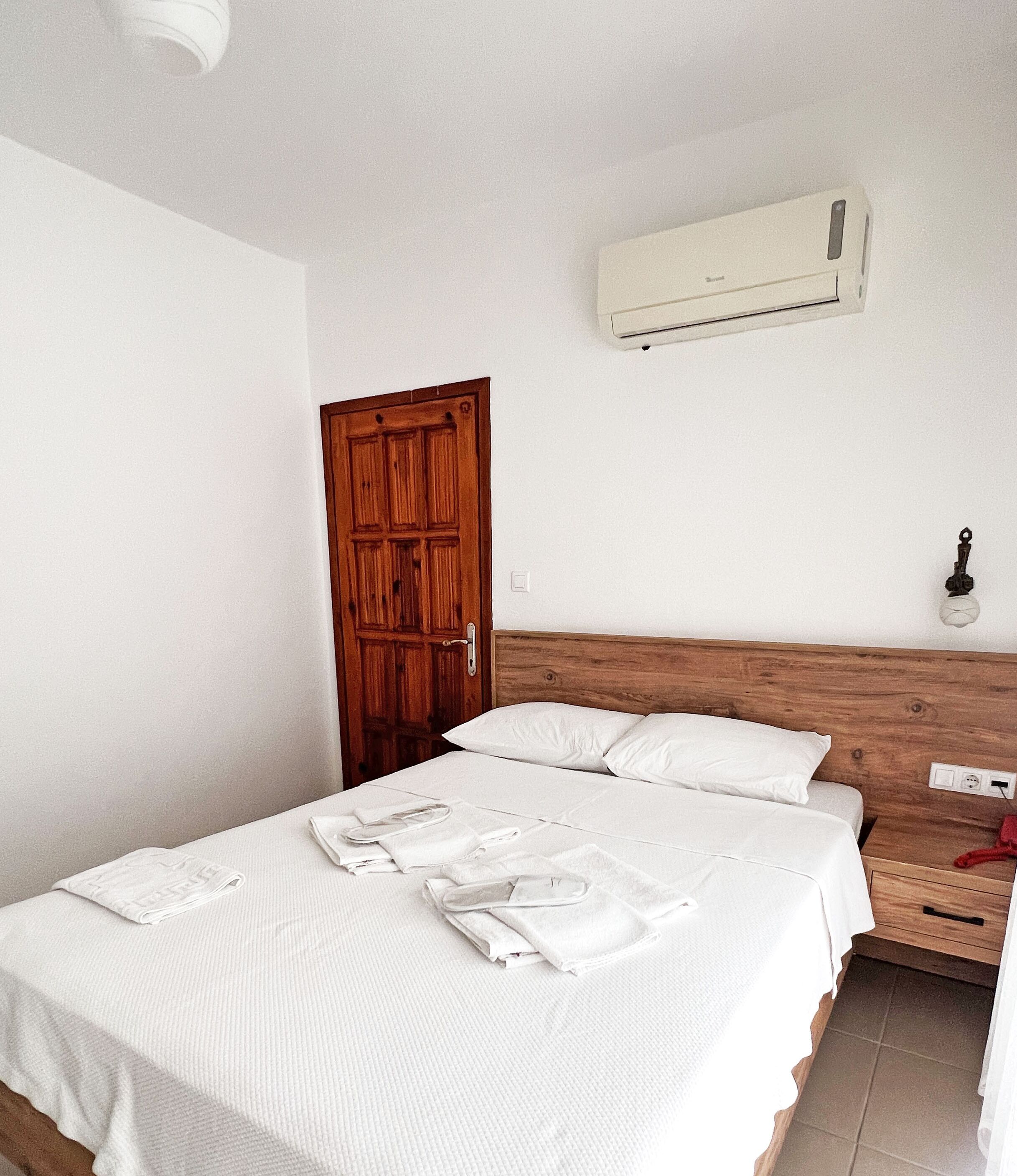 1 bedroom, minibar, in-room safe, desk