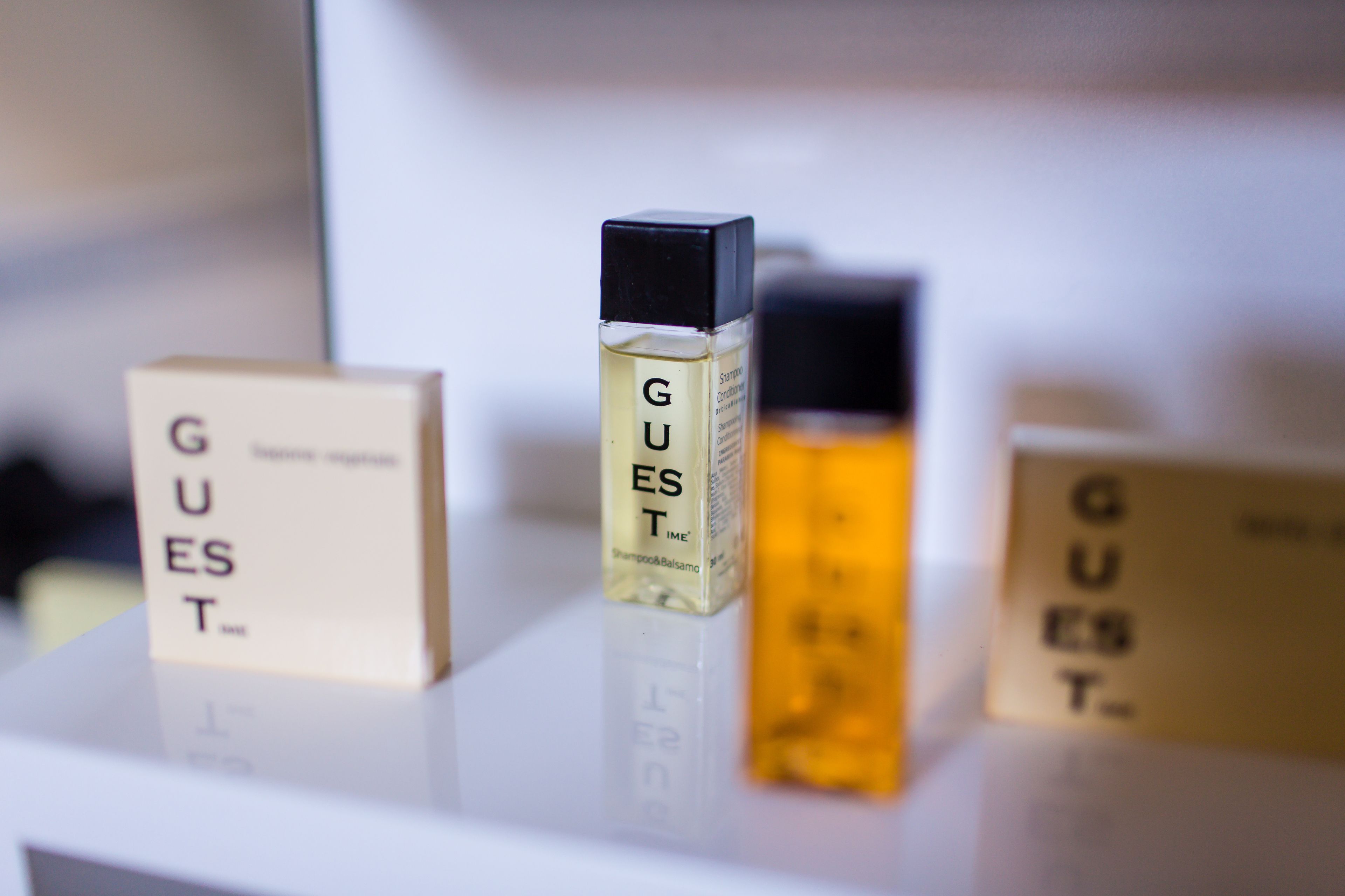 standard suite | bathroom amenities | free toiletries, hair dryer, slippers, towels