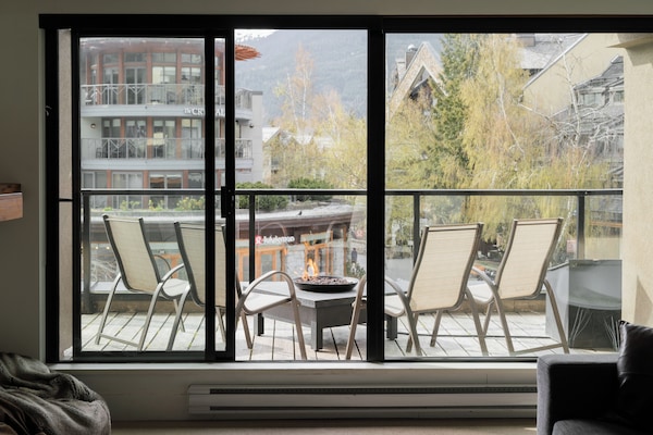 The Whistler Blackcomb Suites | Terrace/patio