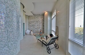 Couples treatment rooms, hot tub, steam room, body treatments
