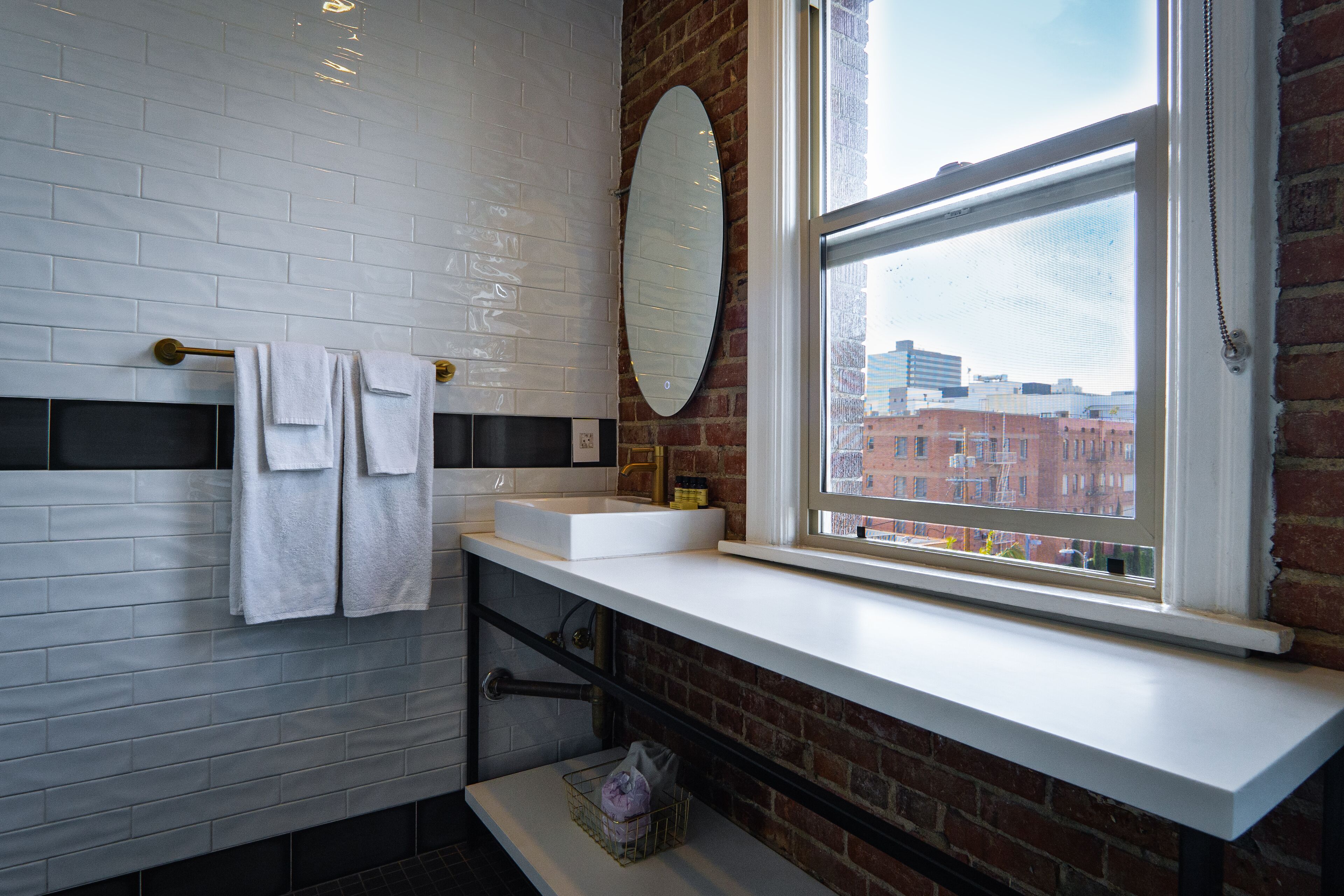 Foto - H by H Hospitality