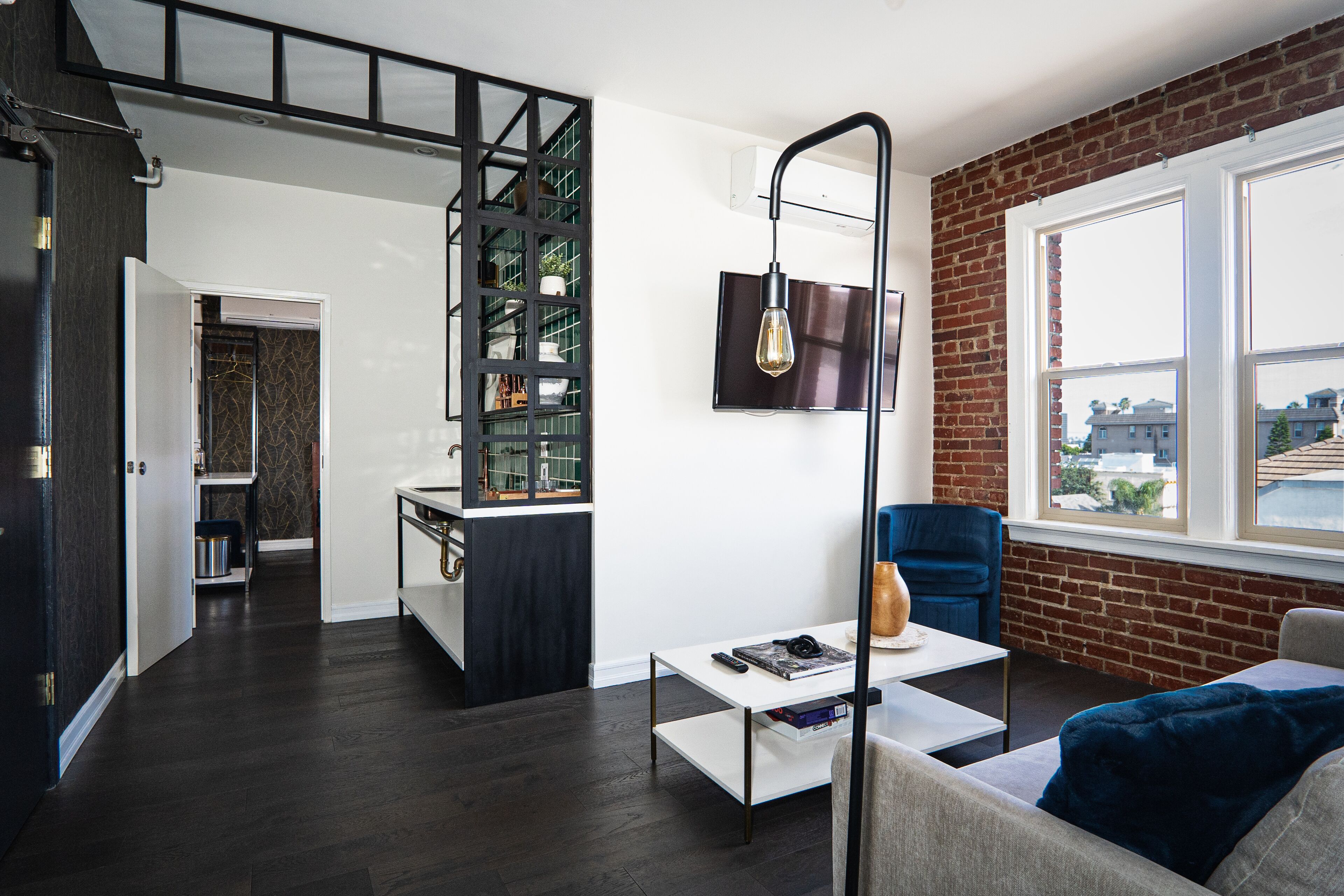 Foto - H by H Hospitality