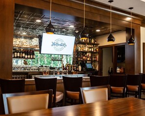 Breakfast, lunch, dinner served; American cuisine - The Inn at Ole Miss (University)