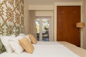 Double or Twin Room, Balcony, Mountain View | Premium bedding, pillowtop beds, in-room safe, individually decorated