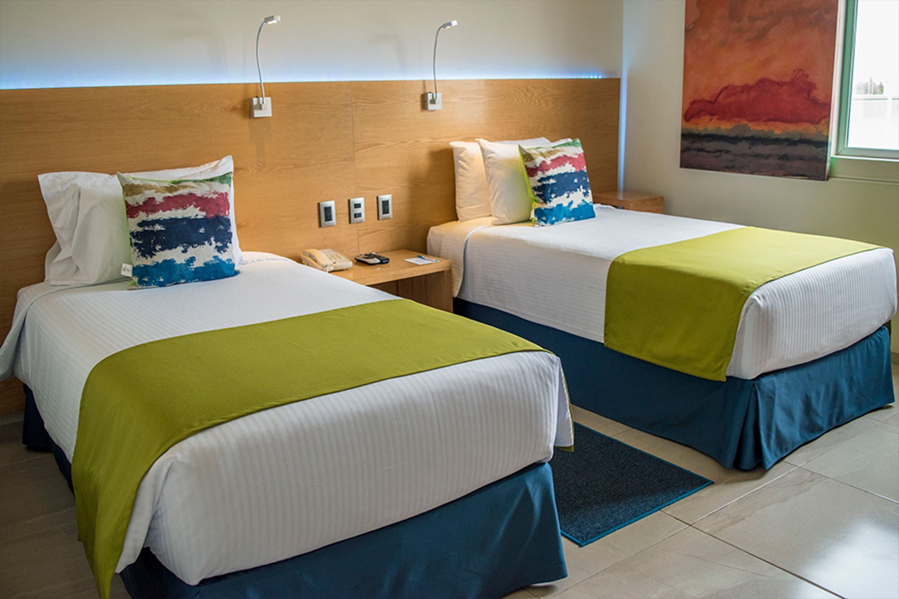 Premium bedding, down comforters, in-room safe, individually decorated