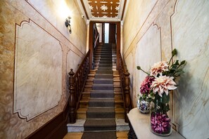 Staircase - Dukes Corner Guest House (Porto)