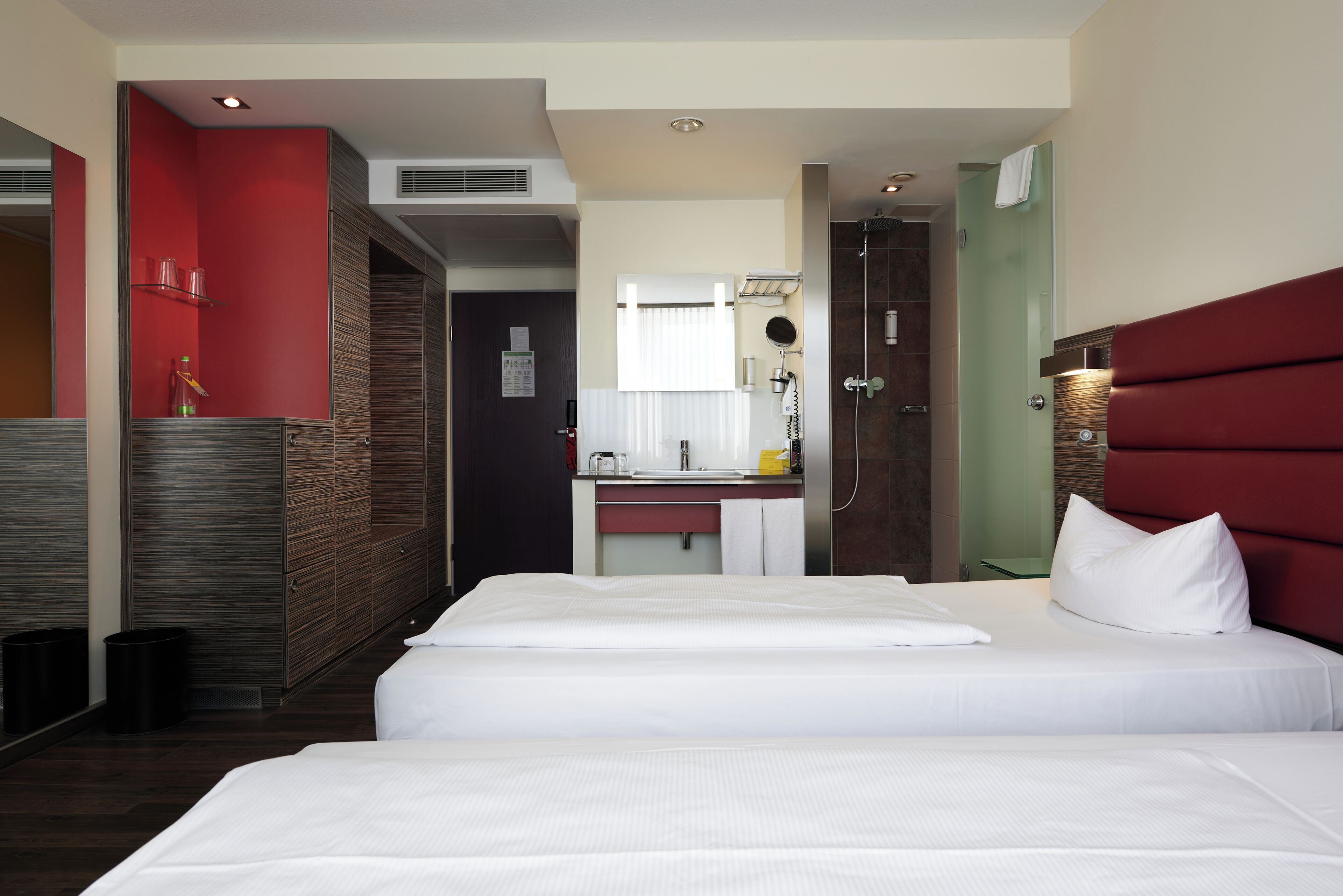Photo - NOVINA HOTEL Wöhrdersee Nürnberg City