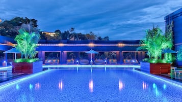 Outdoor pool, sun loungers