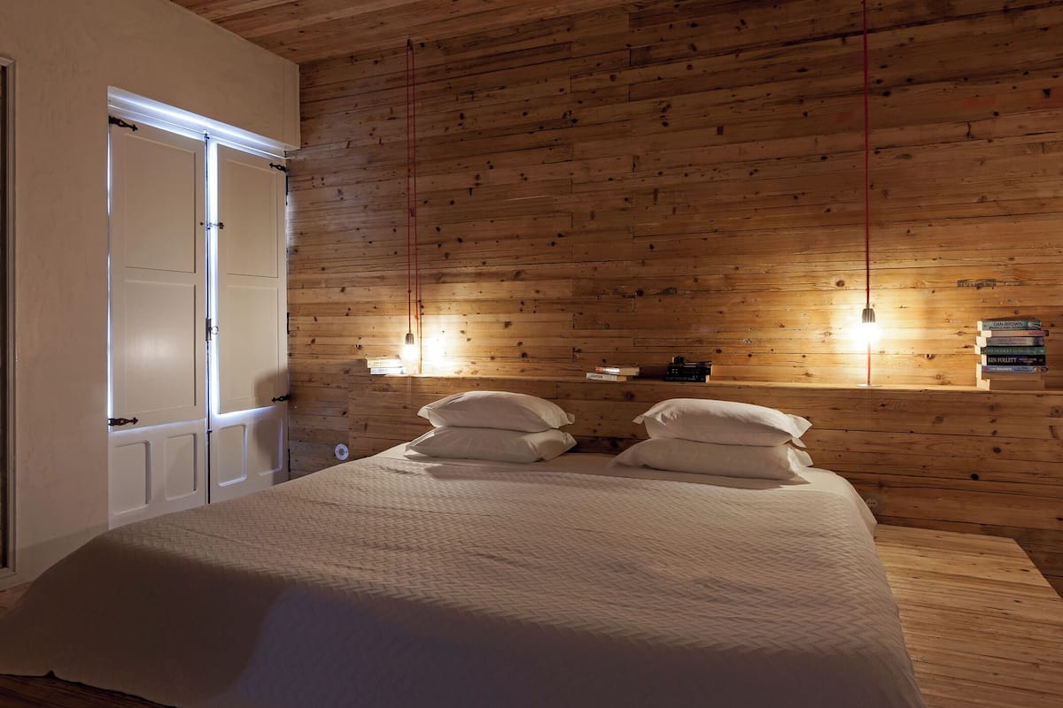 Premium suite | 1 slaapkamer, donzen dekbedden, een minibar, een kluis op de kamer