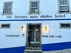 Front of property - The Literary Man (Obidos)