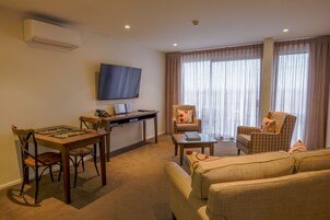 Ropa de cama de alta calidad, cubrecamas y colchones con pillow-top 