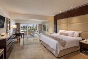 Hochwertige Bettwaren, kostenlose Minibar, Zimmersafe, Schreibtisch