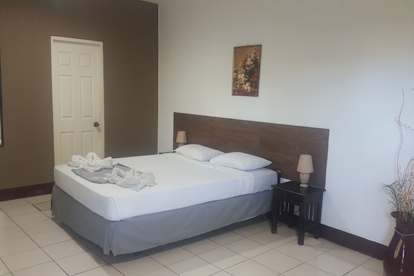 Free rollaway beds, free WiFi, bed sheets