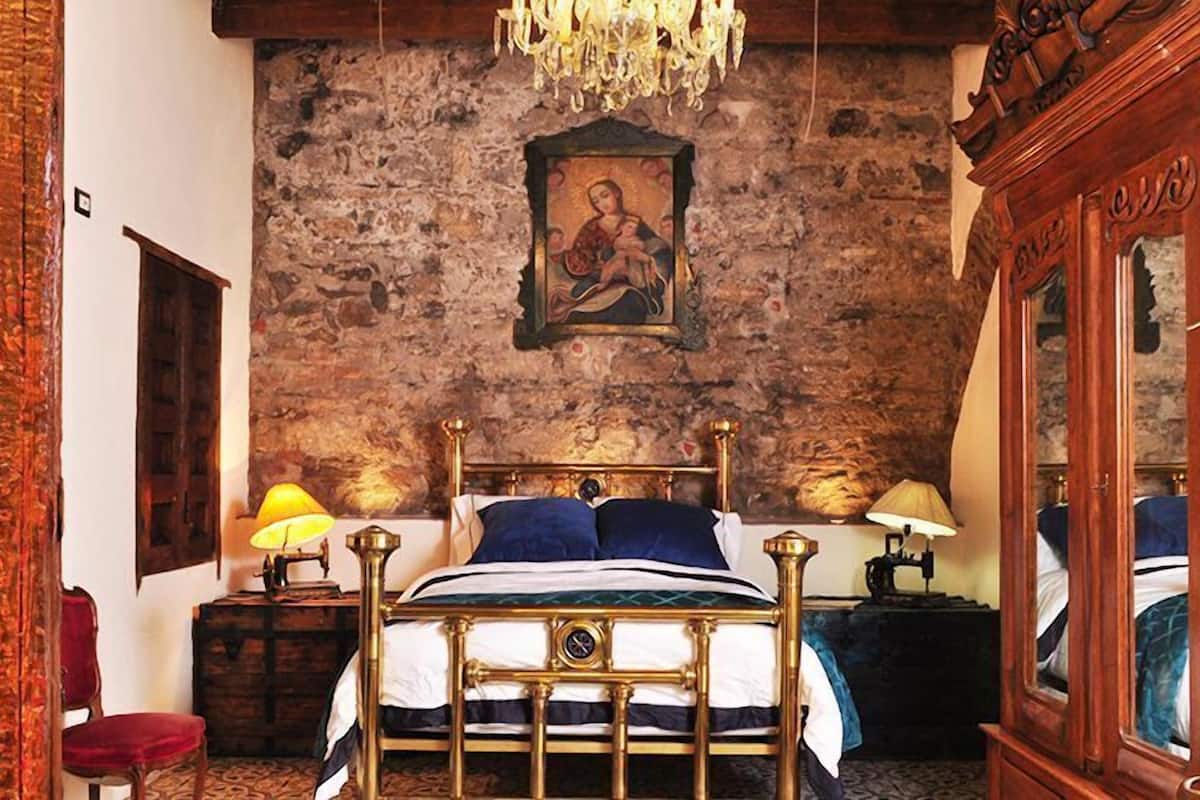 los lavaderos | egyptian cotton sheets, down duvets, in-room safe