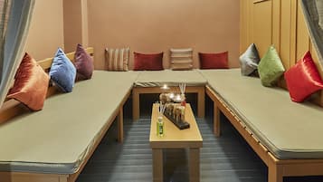 Sauna, poreallas, höyrysauna, kuumia lähteitä, turkkilainen sauna