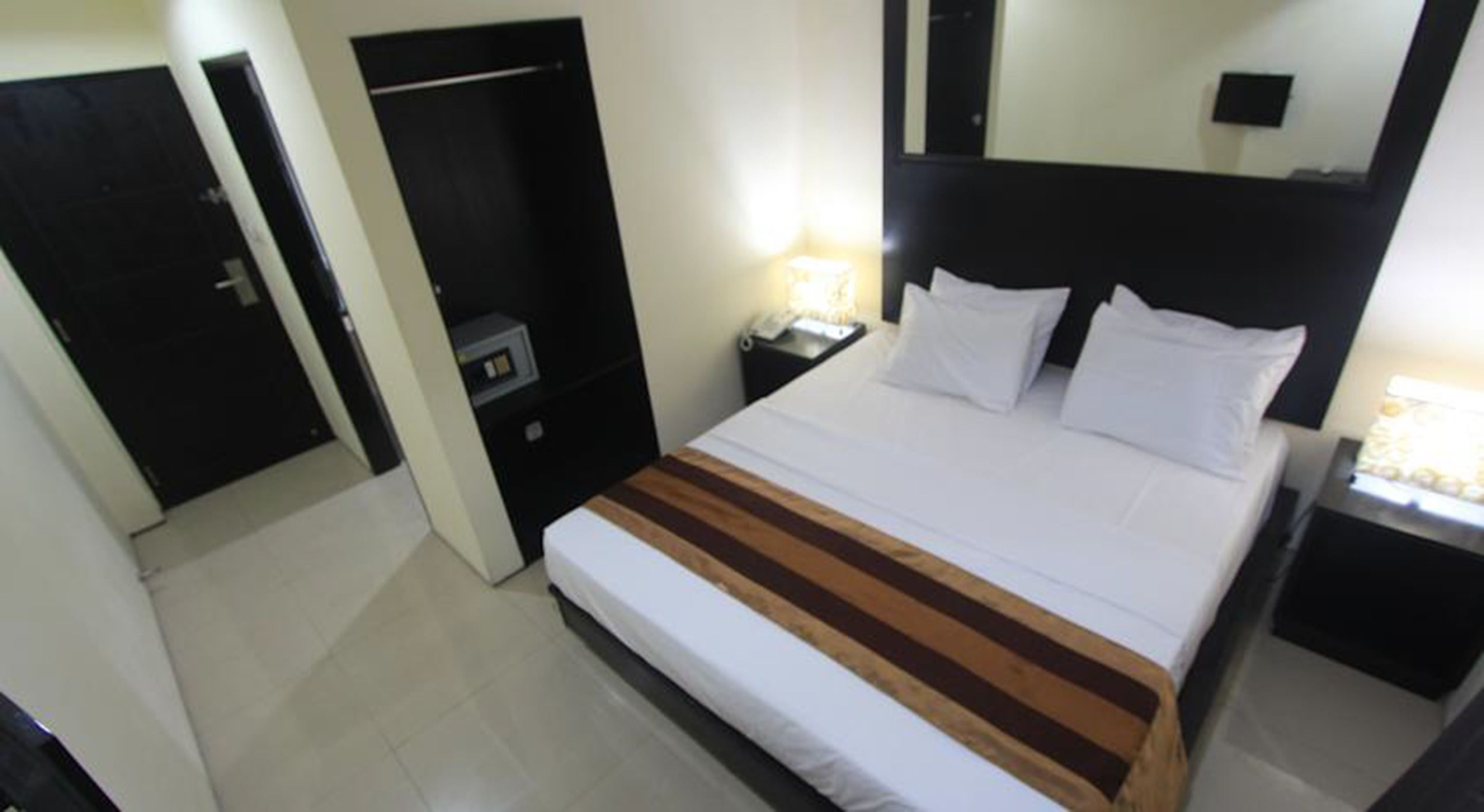 in-room safe, desk, soundproofing