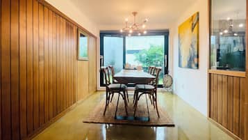 Villa, 2 chambres (Dolkorom) | Restauration dans la chambre