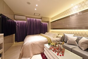 Standard Double Room, 1 Bedroom | In-room safe, soundproofing, free WiFi, bed sheets - Hotel Gransky - Adults Only (Tokyo)
