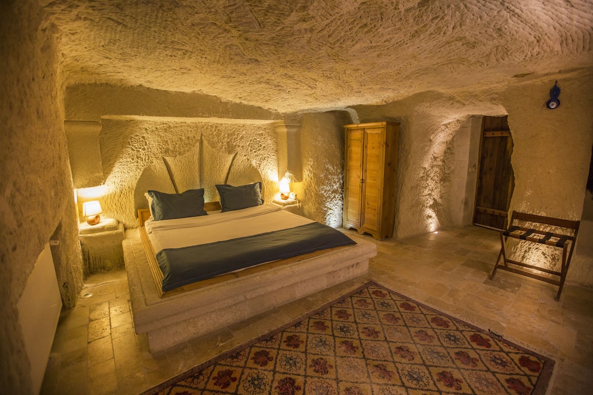 Junior Cave Suite | 1 bedroom, premium bedding, in-room safe, individually decorated