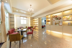 LED TV - Hualien Macaron B&B (Ji'an)