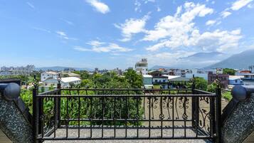 Quadruple Room | Balcony