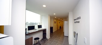 24 Guesthouse Sinchon Avenue