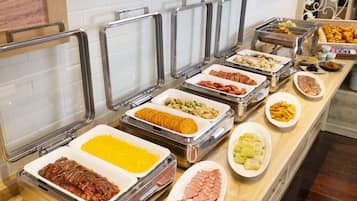 Café da manhã com buffet todos os dias (JPY 1900 por pessoa)