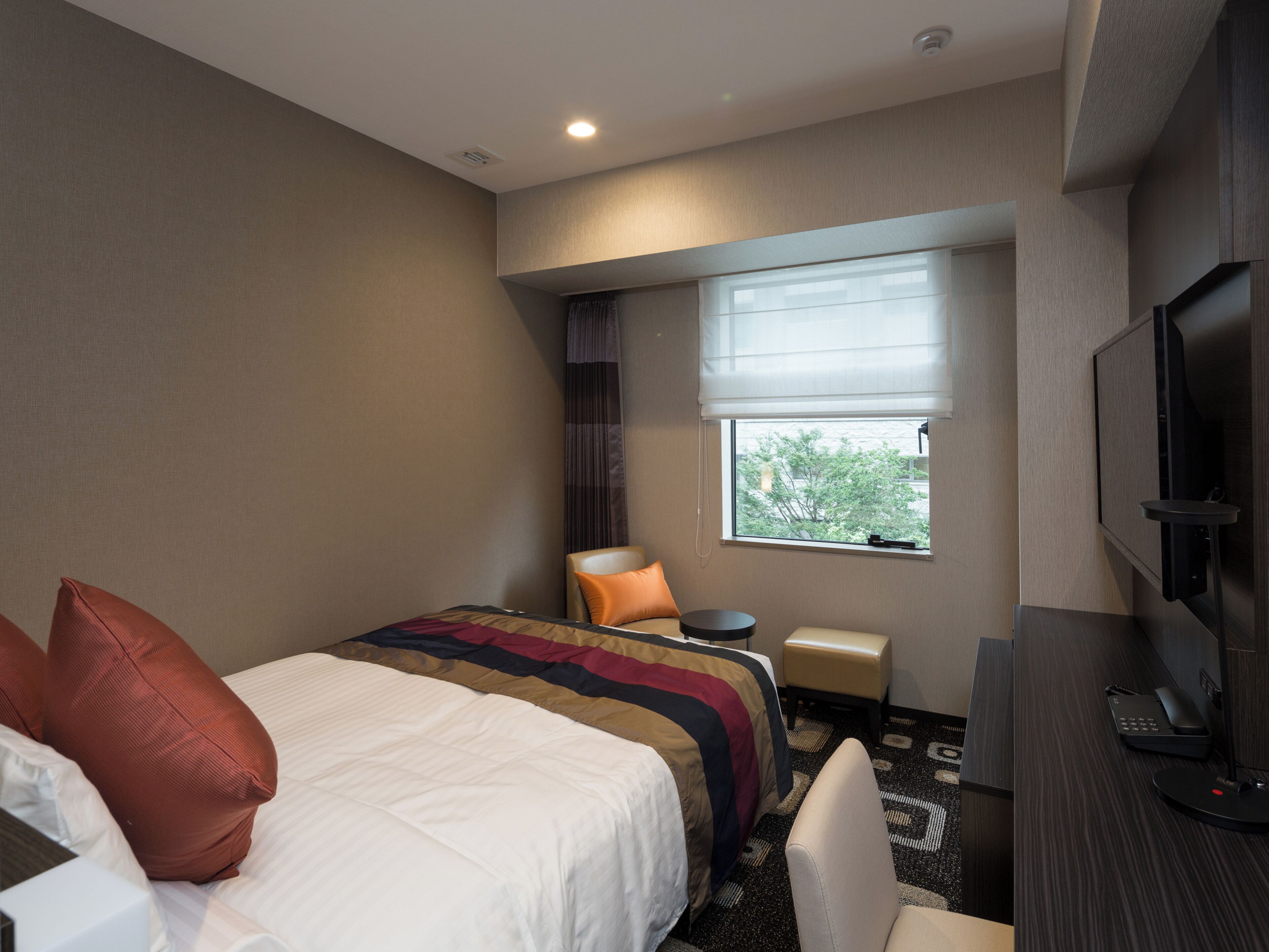 in-room safe, desk, laptop workspace, iron/ironing board