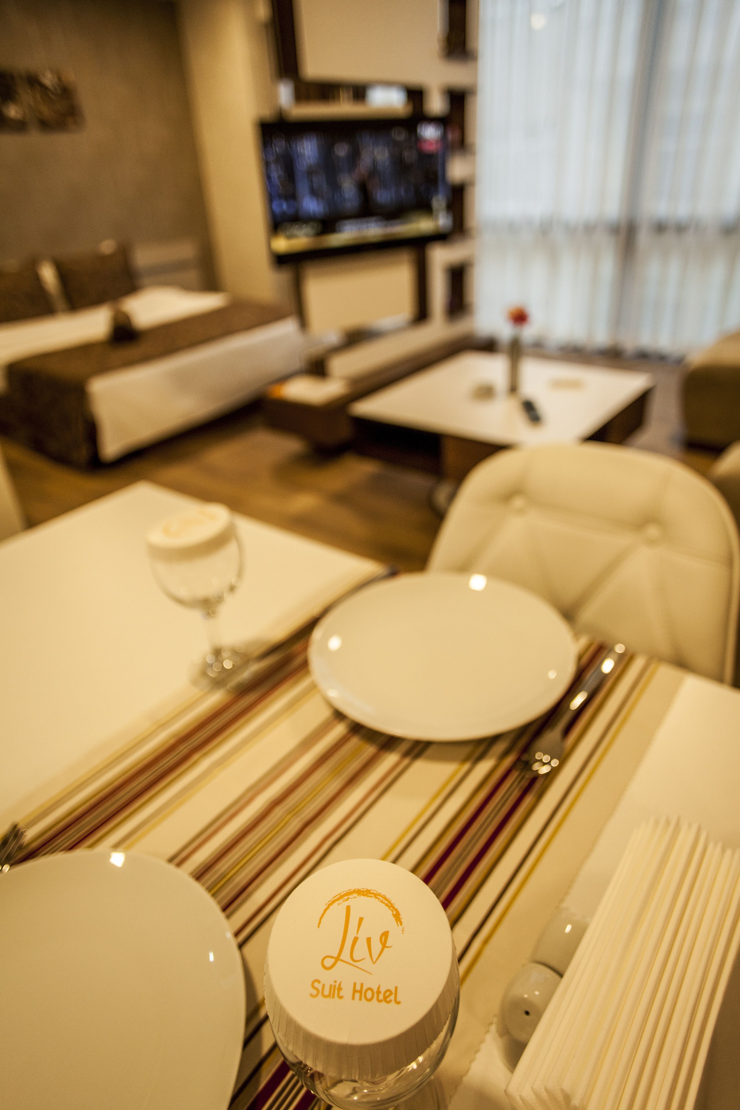 junior suite | in-room dining