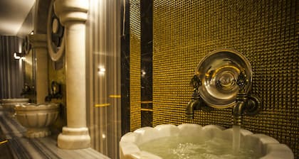 Liv Suit Hotel