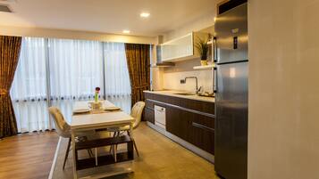 Family Room 1+0 | Private kitchenette | Fridge, electric kettle