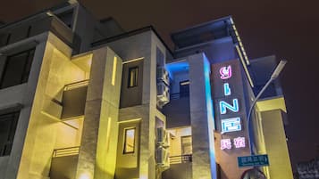 Front of property - evening/night