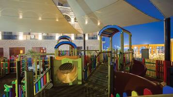 Children’s play area – outdoor