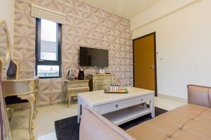Double Room Sibada | Minibar, desk, blackout curtains, rollaway beds - Shan Hai B&B (Ji'an)
